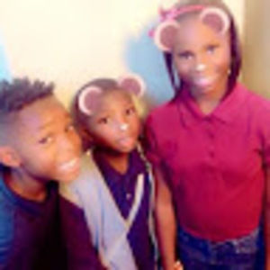 Meet your Posher, Devin